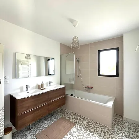 Entre Terre Et * Hauteville-sur-Mer