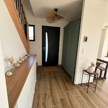 Entre Terre Et Hauteville-sur-Mer